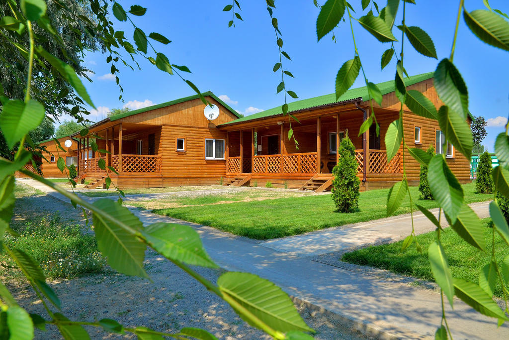Slavutich Nova Kakhovka Exterior foto